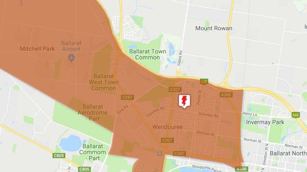 At least 50 homes lose power in Wendouree after transformer blows