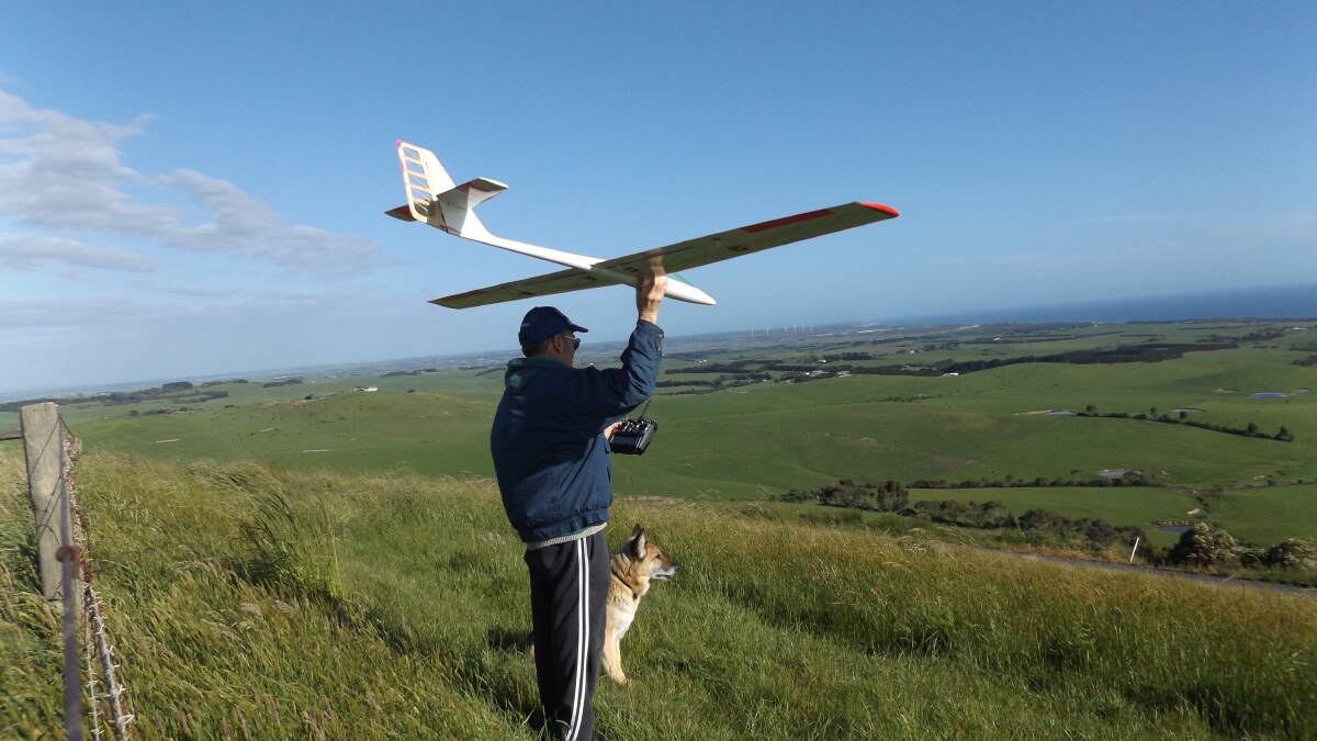 Come and try Mountain Gliding on Sunday at Bald Hills