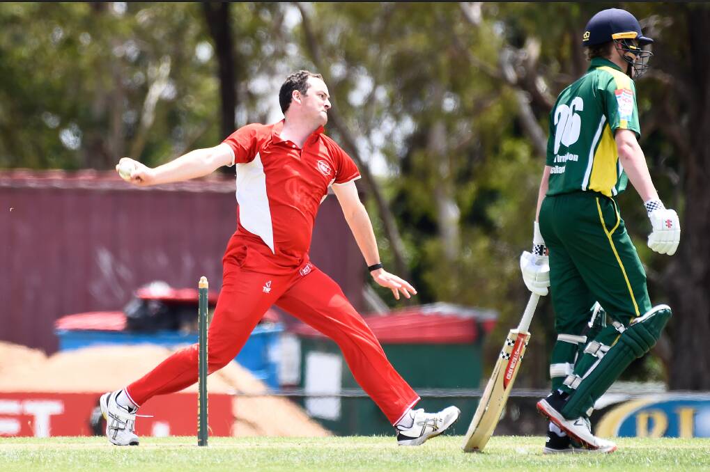 Tom Batters for Wendouree bowls against Ballarat-Redan. Picture by Adam Trafford
