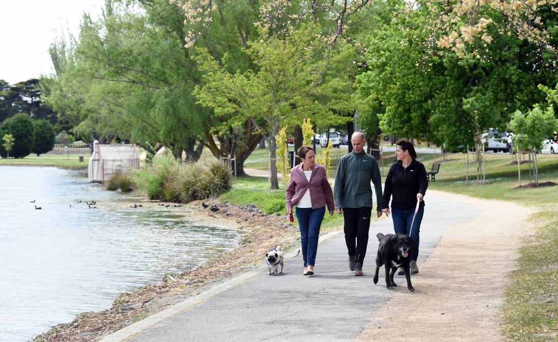 Labor has promised that lights will go on Lake Wendouree, promising $2.5 million for lights at the lake and Victoria Park. Picture: Kate Healy