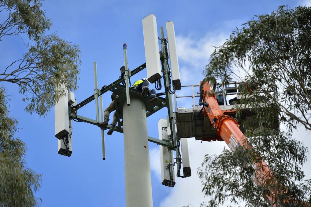 Optus is building a phone tower in Lexton and Telstra has submitted an application for its own small antenna to assist residents with coverage.
