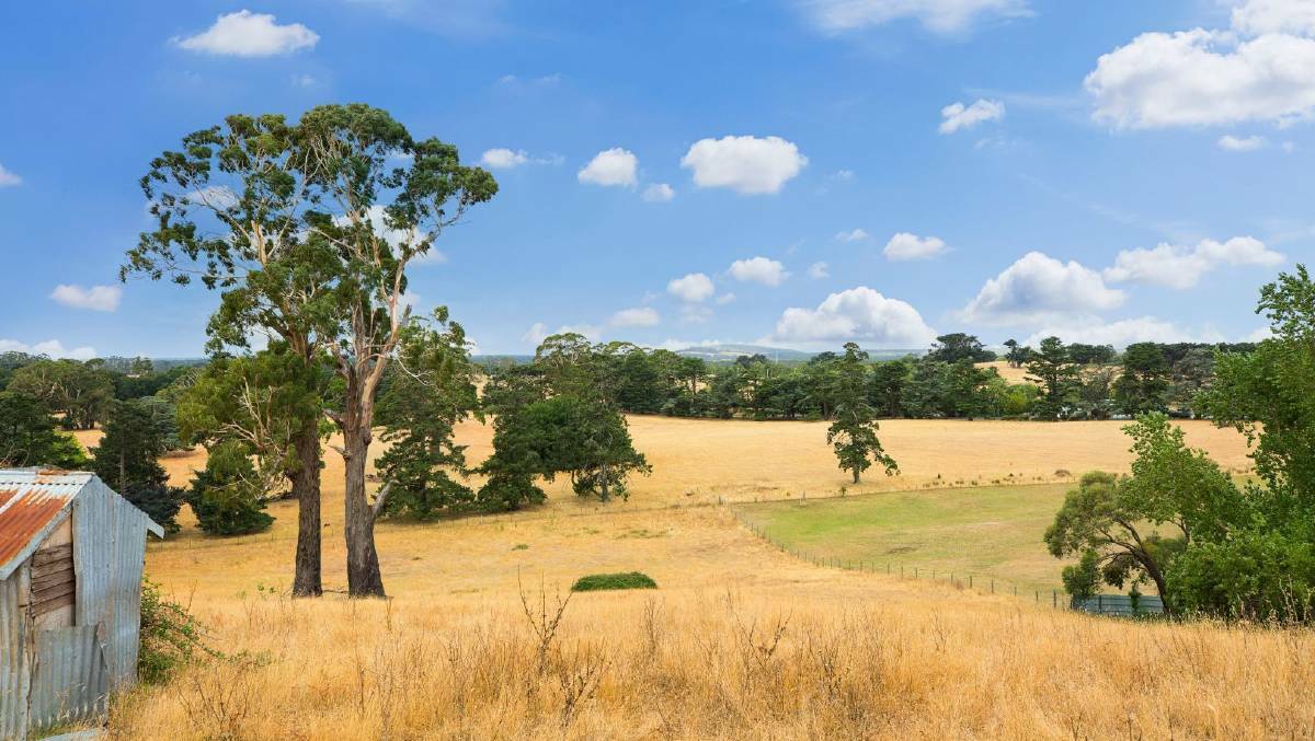 The property in question at 17 Smith Street, Daylesford. Photo: Ray White