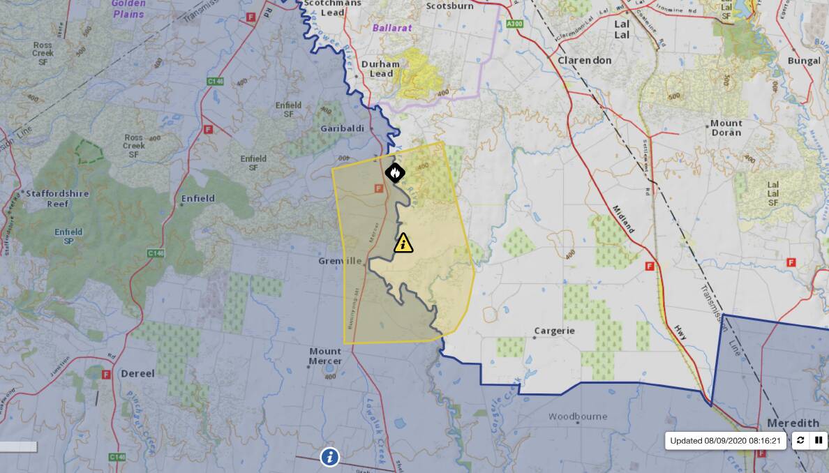 Rain brings fire south of Buninyong under control after burning through about 10 hectares