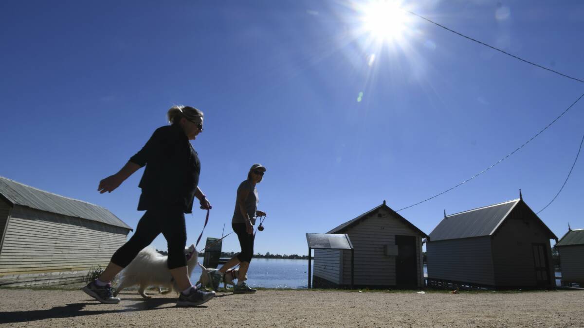 ACTION STATIONS: New gym equipment should be installed at four points around the lake by next April, fulfilling a state government election promise. Picture: Lachlan Bence. 