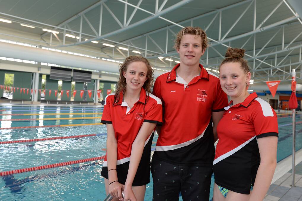 SPLASH: Ava Richardson and siblings Liela and Jonas Paar will compete at the 2019 Victorian State Age Swimming Championships. Picture: Kate Healy
