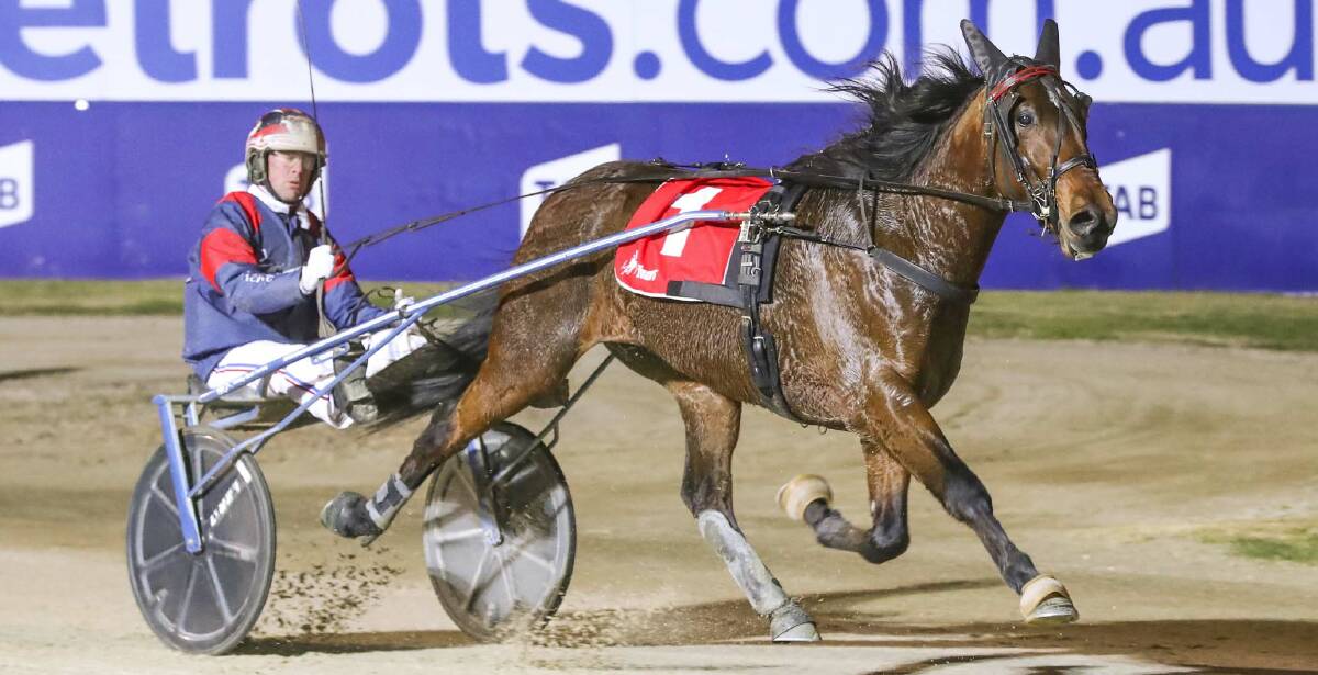 Always Ready (Nathan Jack) takes out the Vicbred Super Series 2yo trotting colts/geldings final at Melton. Picture: Stuart McCormick, Harness Racing Victoria