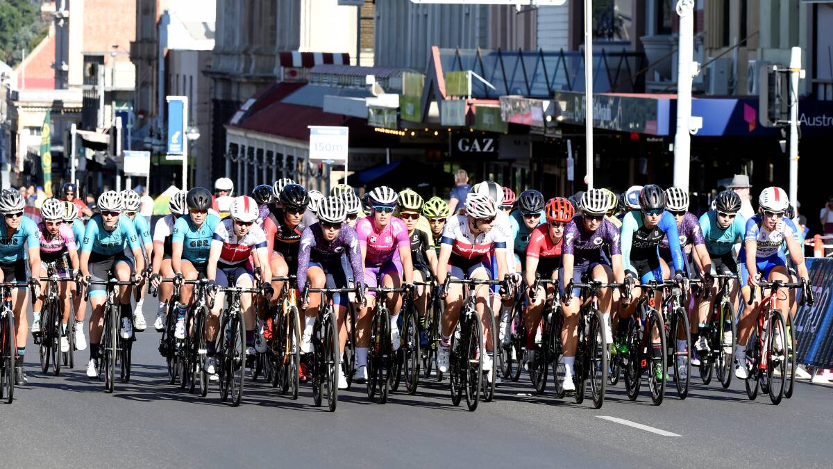EARLY STAGES: the elite and under-23 women's criterium field makes its way up the Sturt Street rise in the formative laps of the criterium