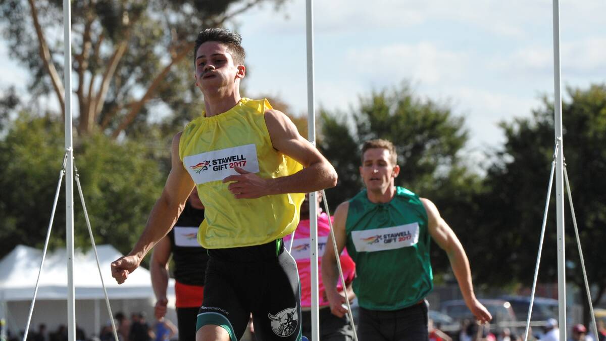 Matt Rizzo record the fastest Stawell Gift heat time. Picture: Lachlan Bence
