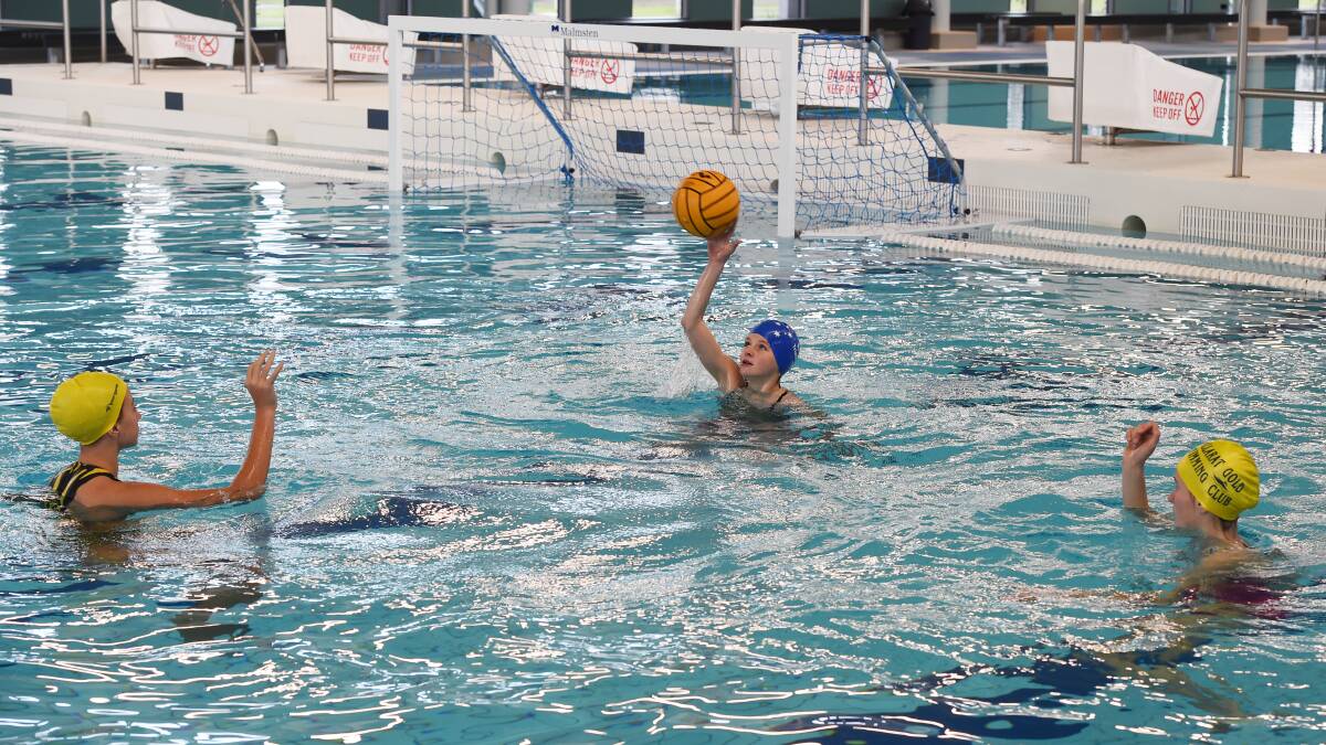 Water Polo Victoria remembers first women’s match in Ballarat in 1886