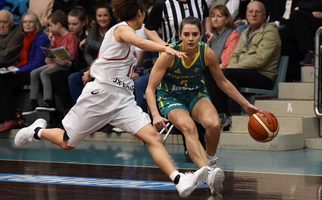 LYNX VISIT: Tessa Lavey played in Australian colours at the Minerdome earlier this year. She will be back in the stadium for Perth Lynx.
