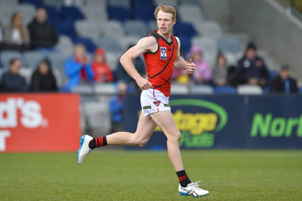 Nick Hind in action for Essendon's VFL side at Mars Stadium. 