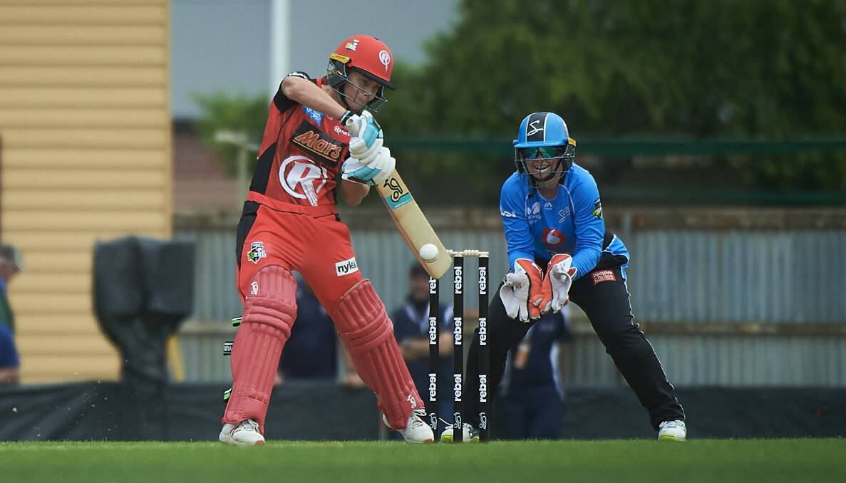 Melbourne Renegades captain Sophie Molineux gets a shot away during a game at Eastern Oval in 2018. 