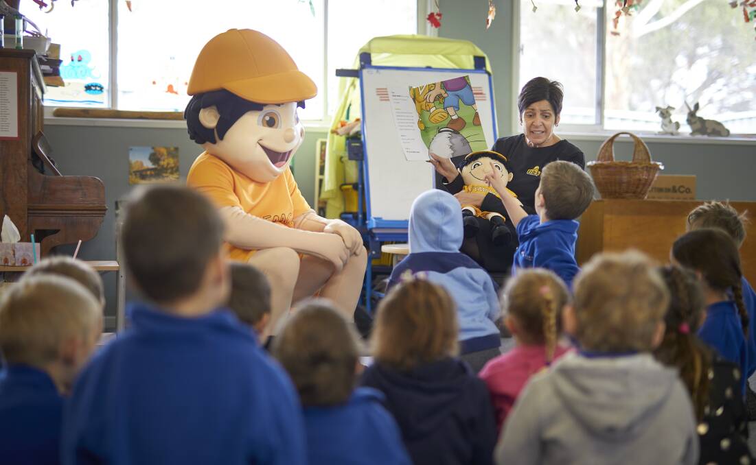 SAFE HOME: SeeMore Safety and Kids Foundation educator Michelle McCahon teach Black Hill Kinder pupils about safety. Picture: Luka Kauzlaric