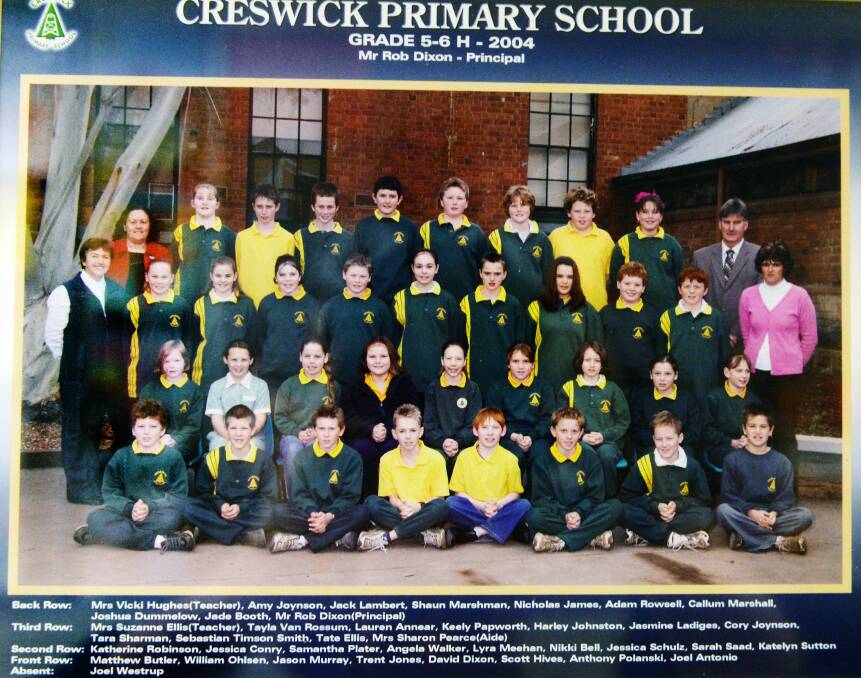 Creswick Primary School grade 5-6 class of 2004 - with Katelyn Sutton far right on third row with her now-colleague and then-teacher Vicki Hughes next to her.