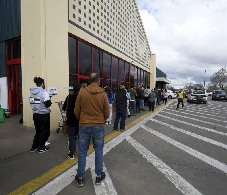 PROJECTS: Queues formed outside Bunnings on Saturday as Ballarat residents had just two hours notice to stock up on supplies for home projects to be completed during lockdown. Picture: Lachlan Bence