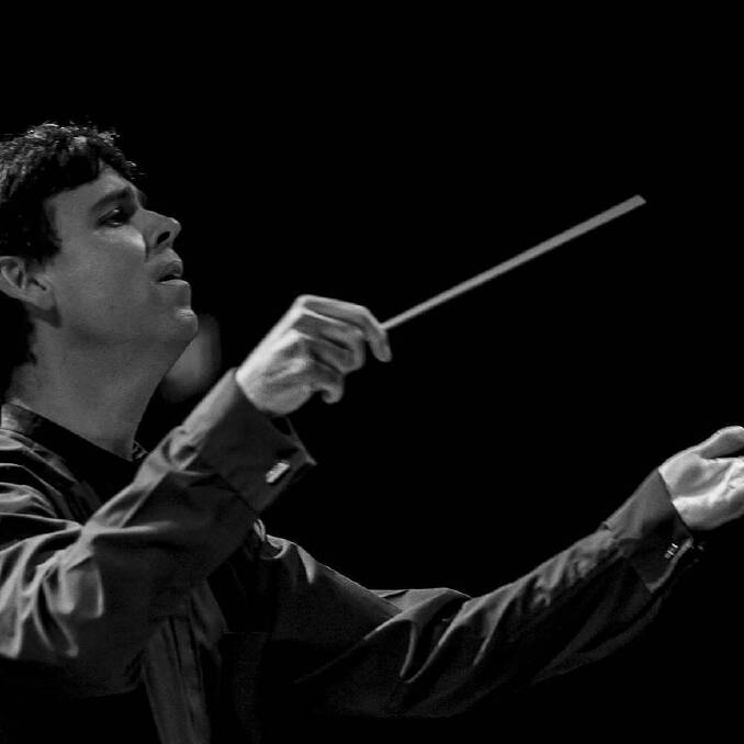 Conductor Mark Shiell