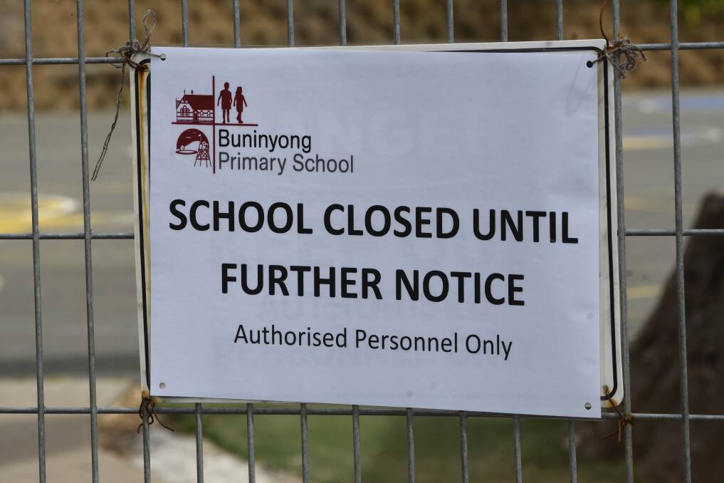 SIGN OF THE TIMES: Buninyong Primary School was closed on Thursday following confirmation a person who later tested positive to COVID attended the school. Picture: Lachlan Bence