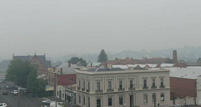 Ballarat's smoky skyline this morning. Picture: Kyeanne Hodges