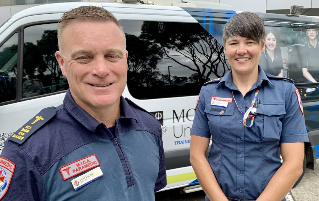 Ballarat Paramedic Community Support Coordinator (PCSC) Sean Duggan with AV Strathbogie Paramedic Community Support Coordinator (PCSC) Norieul Kinross