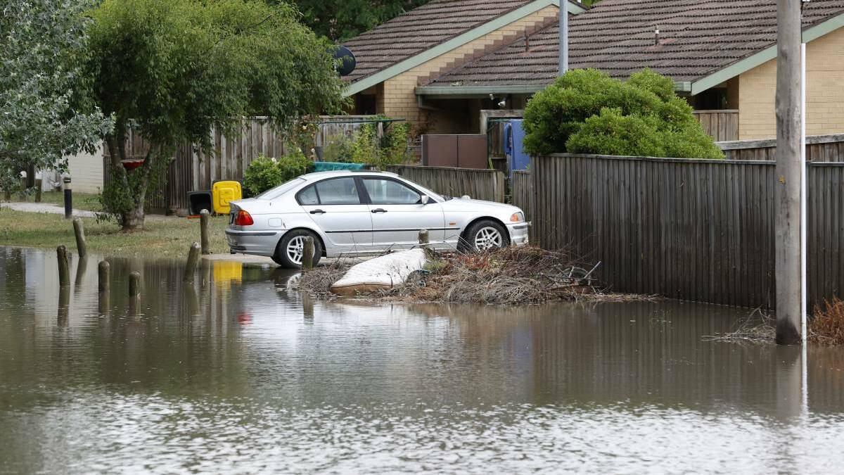 Psychologist visits Creswick to help residents grappling with aftermath of floods