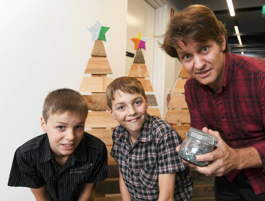 CHANGE: ABC War on Waste host Craig Reucassel is inspiring a powerful generation of youngsters like 11-year-olds Stuart and Archer Hall to reduce, reuse and recycle as part of the war on waste. Picture: Lachlan Bence 