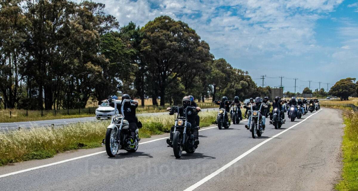 Motorbikes riding into Ballan. Picture: Lee's Photography 