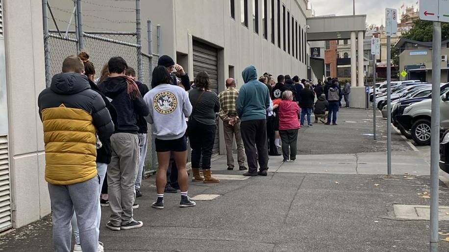 HELP: Queues for Centrelink in Ballarat when COVID-19 first hit. Picture: Hayley Elg