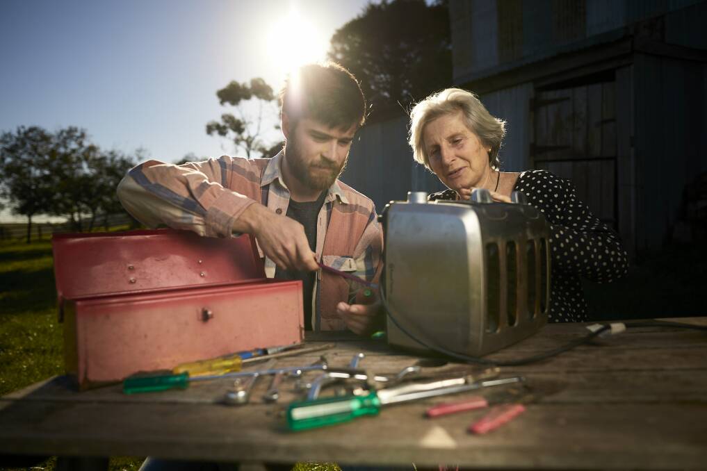 ATTITUDE CHANGE: Daylesford Repair Cafe organisers Danny Kinnear and Nikki Marshal are helping keep broken items out of landfill by fixing them instead. Picture: Luka Kauzlaric