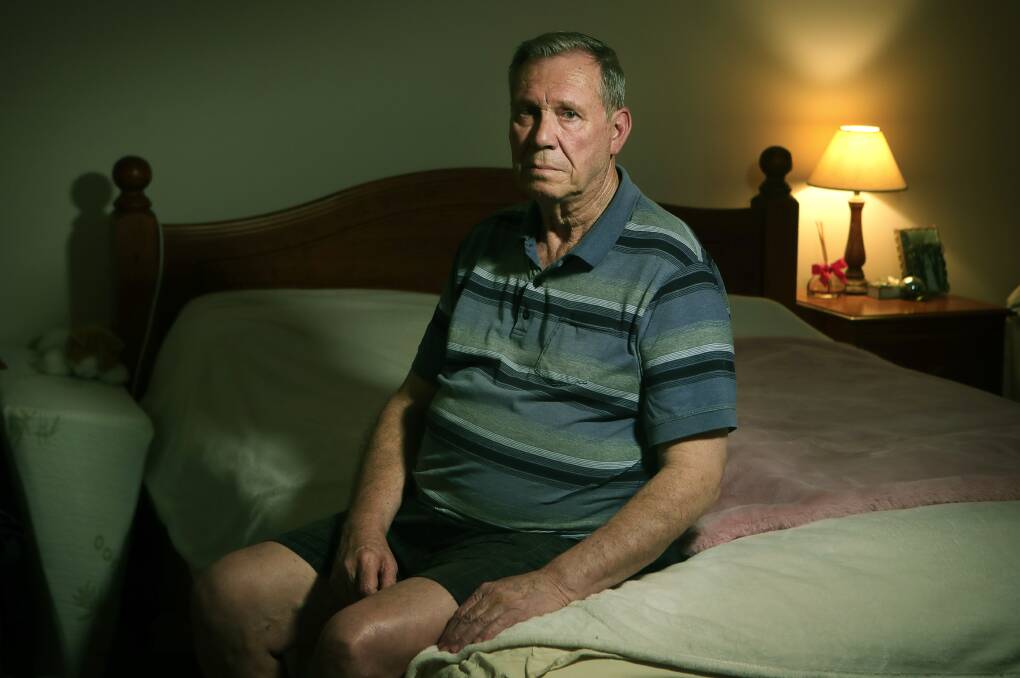FRUSTRATING: Shellharbour man Geoff Walls suffered from breathing difficulties for almost 30 years before he was diagnosed with asbestosis. Picture: Sylvia Liber.