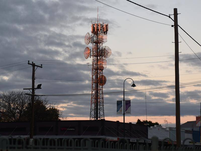 Mobile coverage in rural areas is inadequate, residents say, and they fear it could get worse. (Mick Tsikas/AAP PHOTOS)