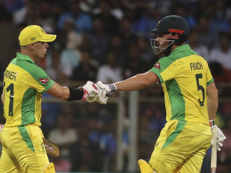 Aaron Finch and David Warner have led Australia to a stunning 10-wicket win over India.