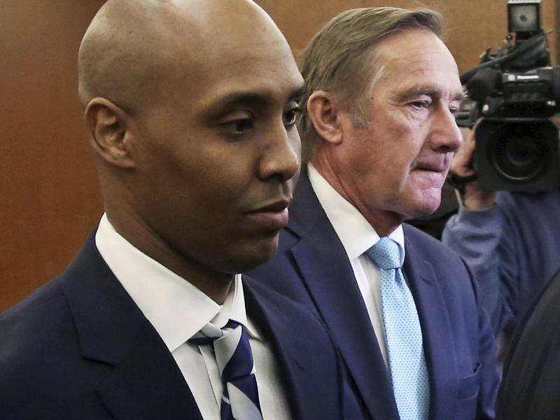 Jury selection is under way in the trial of Mohamed Noor (L) who fatally shot Justine Damond.