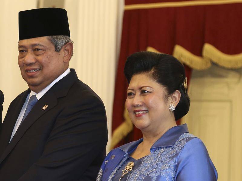 Former Indonesian first lady Ani Yudhoyono has died in Singapore.