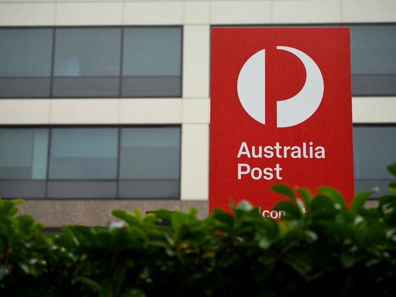 Key crossbench senators will discuss COVID-19 delivery measures with Australia Post and unions.