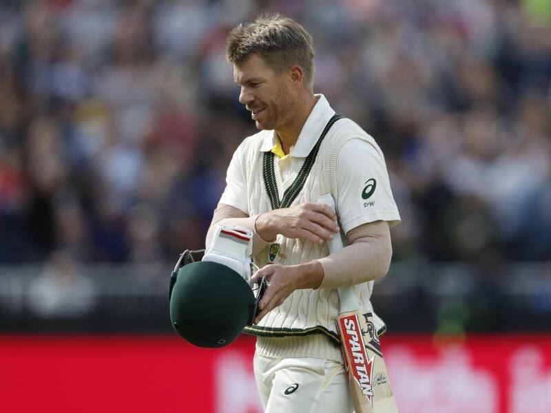 Australia are expected to keep faith with batsman David Warner despite his disastrous Ashes tour.