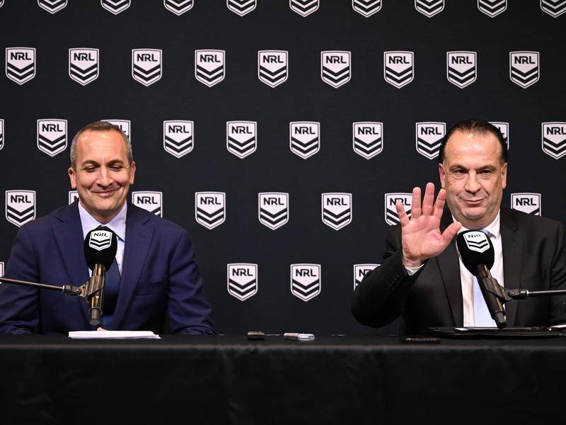 ARLC chairman Peter V'Landys (r) has pressed pause on all future NRL grand final venues after 2022. (Dean Lewins/AAP PHOTOS)