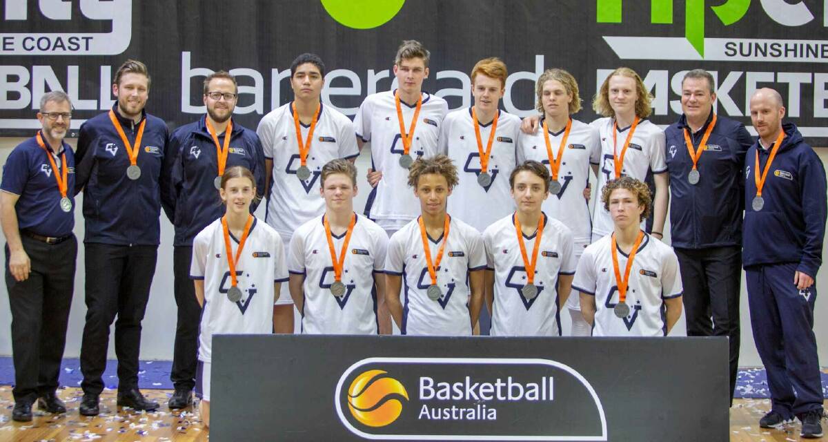 Victoria Metro Boys team including Charlie Molan and Ben Hobbs after the final. Picture: Basketball Victoria