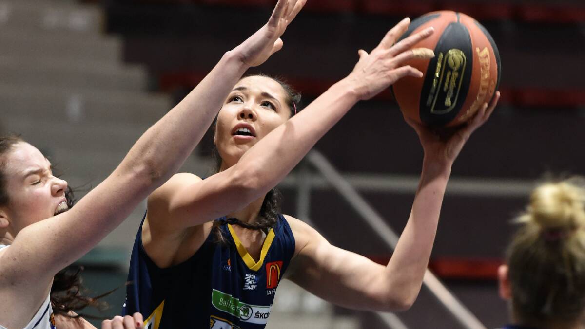 CONTRIBUTOR: Joy Burke, playing under the name Hsi-Le Bao, is a key player in the Ballarat Rush squad, averaging a double-double so far this season. Picture: Lachlan Bence 