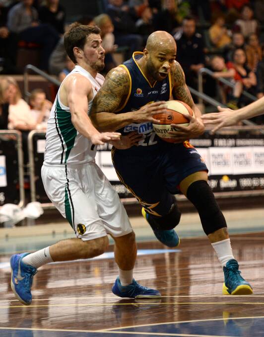 Ballarat Miners v Mt Gambier Pioneers: Roy Booker (Miners) and Tom Daly (Pioneers). Photo: Adam Trafford