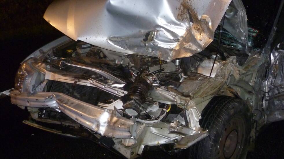Police are seeking witnesses to this collision on Sunday night. PICTURE: VICTORIA POLICE