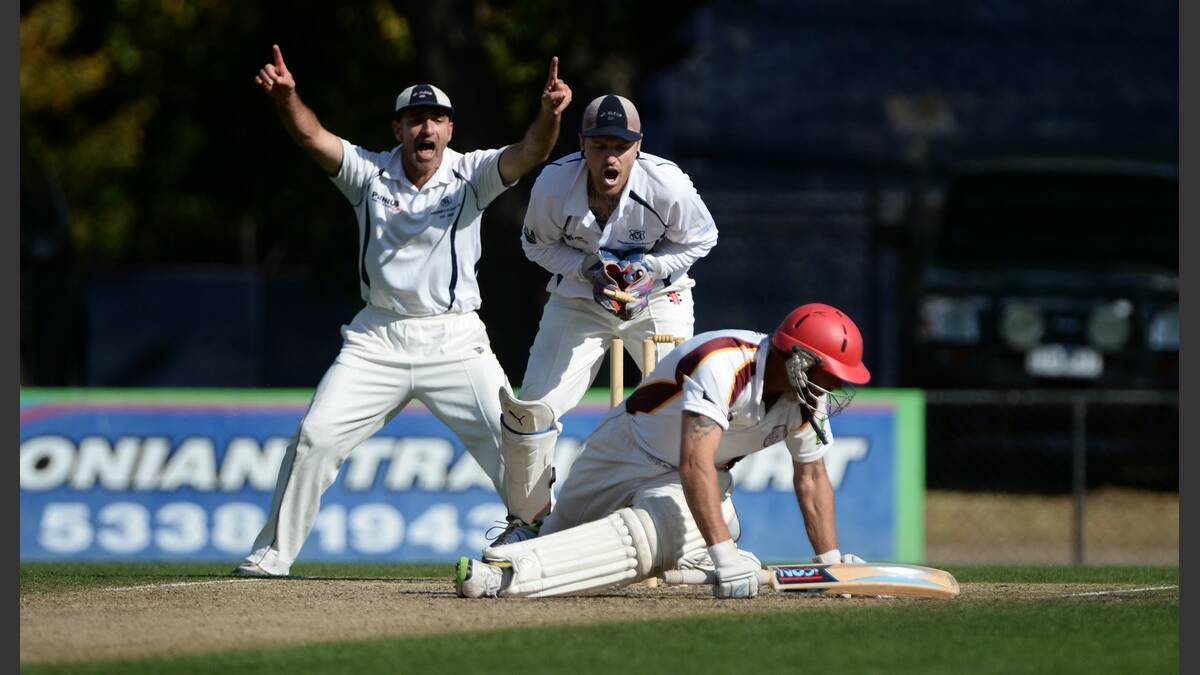 Day 3 L-R - Paull Jeffrey, Les Sandwith - Mt. Clear appeal unsuccesfully for a Shane Harwood - Brown Hill LBW. PIC: ADAM TRAFFORD 