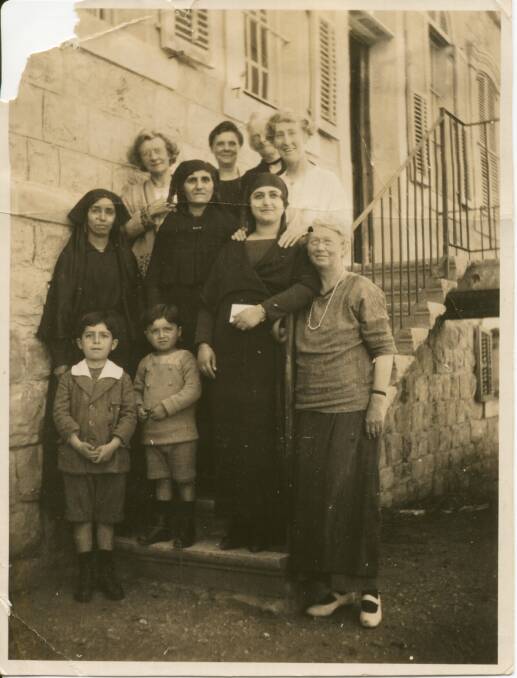 The indomitable Effie Baker. Effie Baker (top right) in Israel, March 1925, with Bahá’í friends in Israel, during her pilgrimage. SOURCE: Australian Bahá’í National Archives