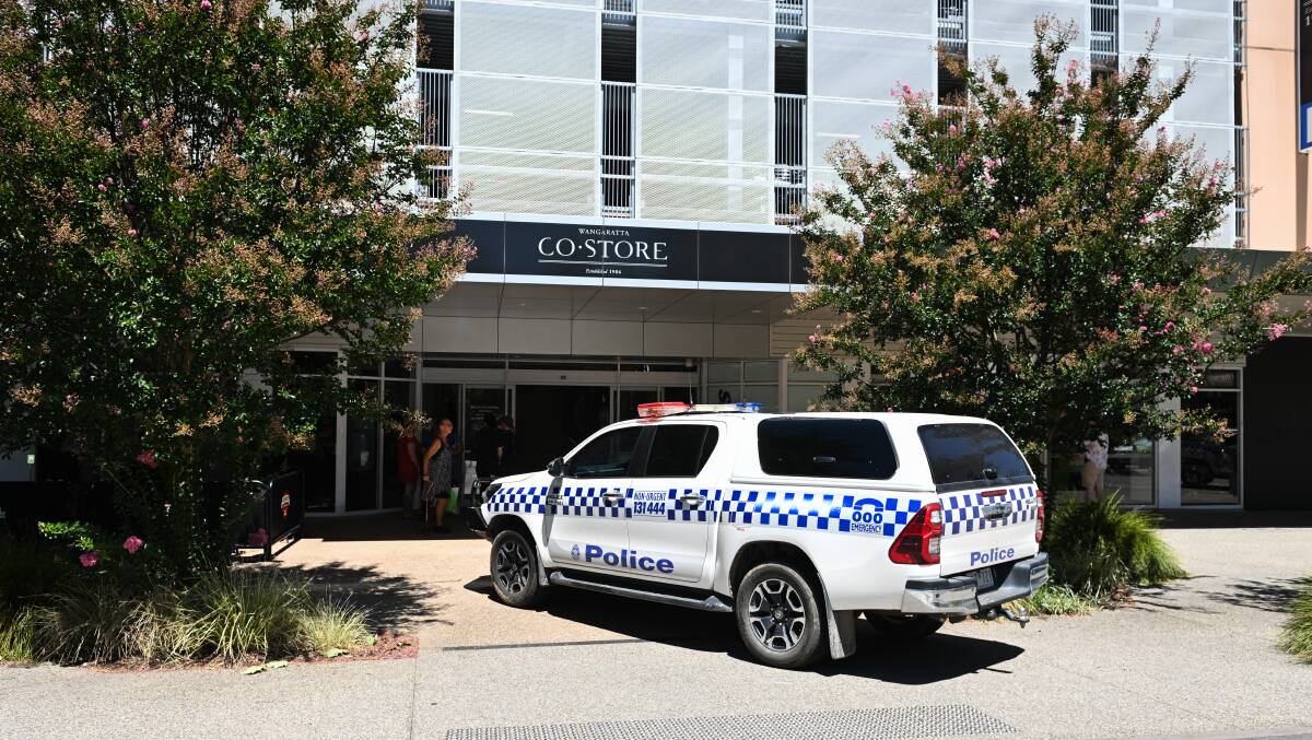 Police at the Wangaratta Prouds. File photo