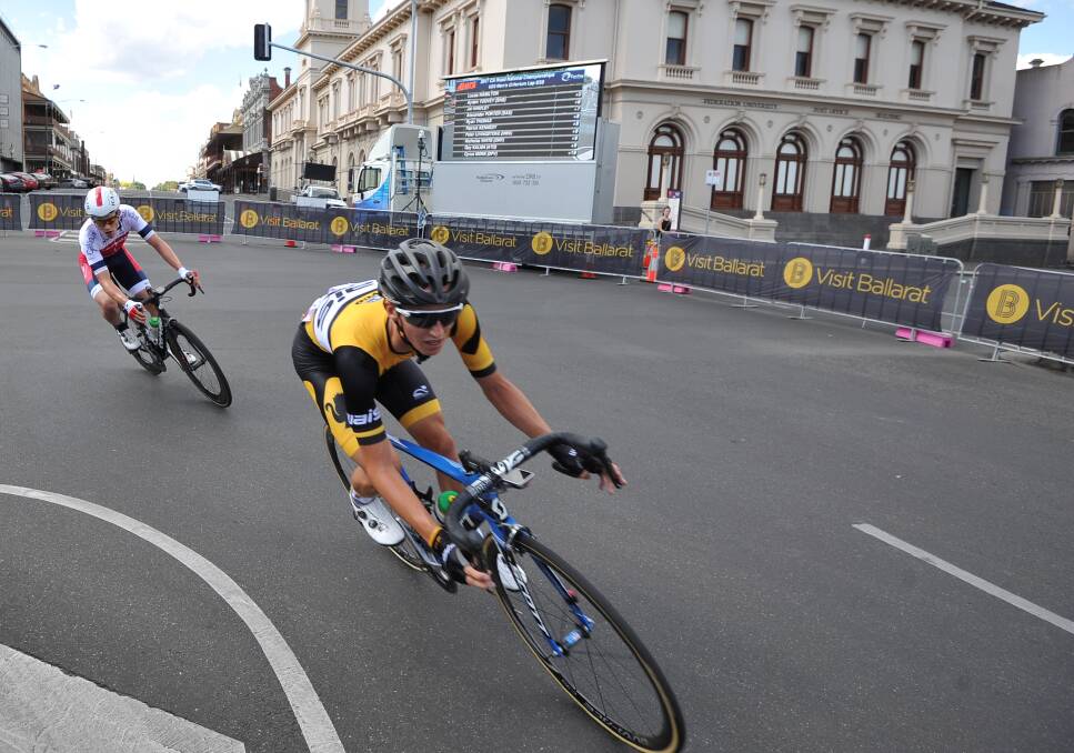 BALLARAT ON SHOW: The Cycling Australia Road National Championships kicked off on Sturt Street on Wednesday with the criteriums. Picture: Lachlan Bence 