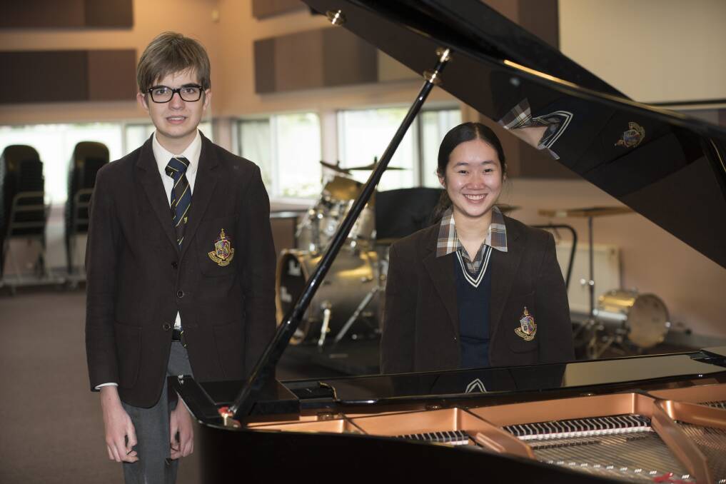Seaosned performers Jing Zhang and Charles Lewis wll offer more musical pleasure this Sunday at The Art Gallery of Ballarat.