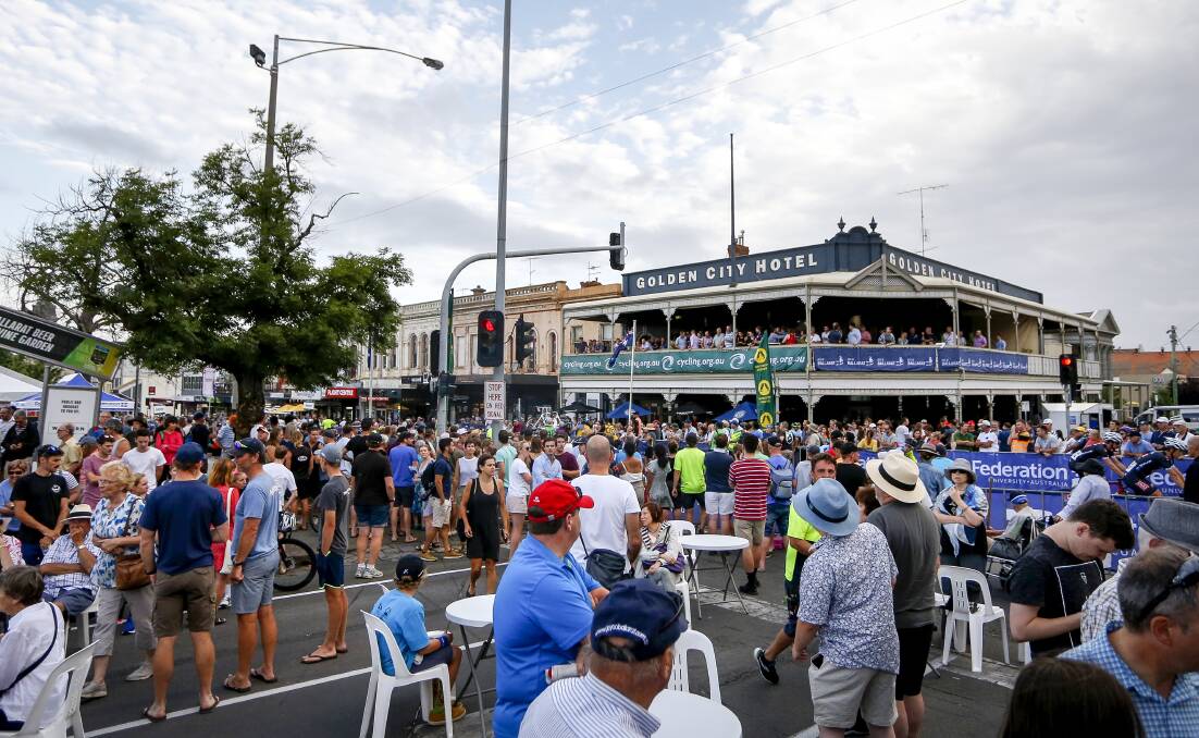 Sturt Street was a hive of activity once again for the criteriums this year.