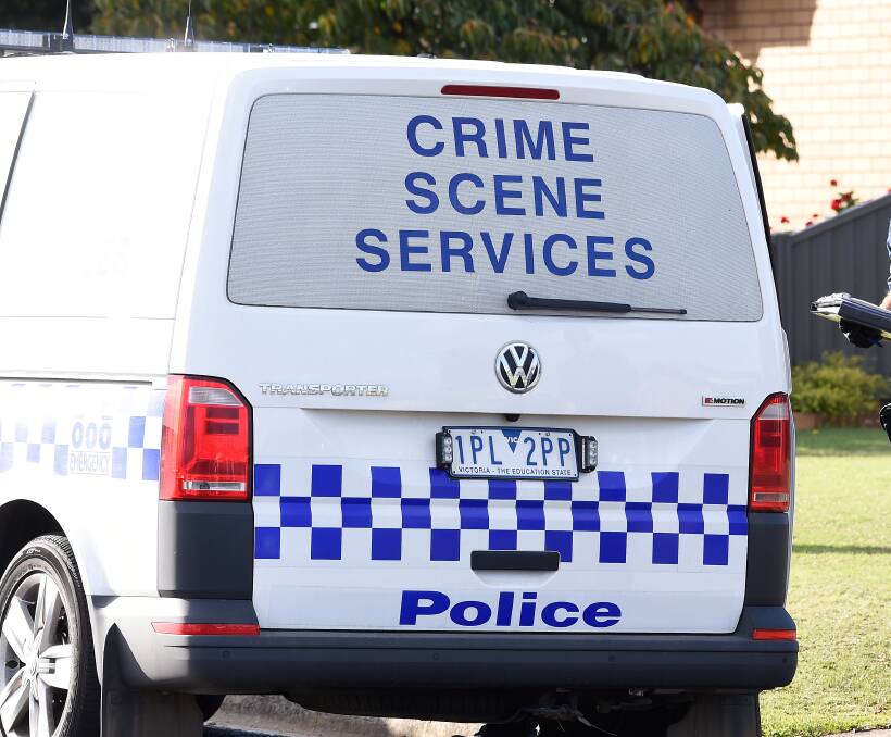 Suspected Ballarat drug-dealer throws car keys on roof to avoid search