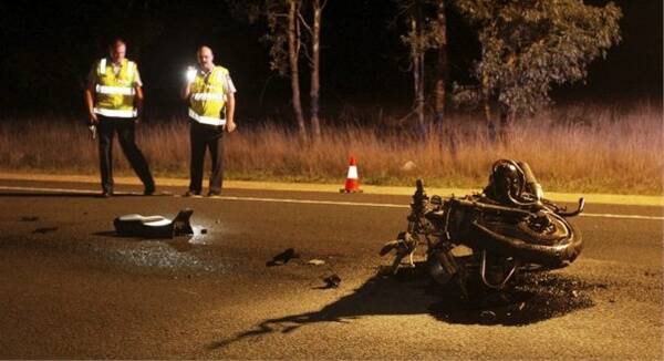 SCENE: Police at the scene of the fatal crash on the Western Hwy near Buangor last night. Picture: Daniel Hartley-Allen