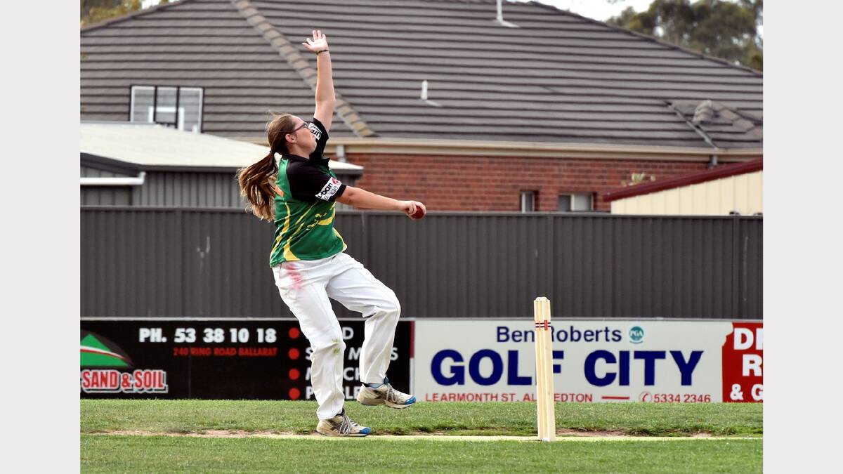 BCA Junior cricket semi-final, Emily Sculley (Ball/Red) Pic: Jeremy Bannister