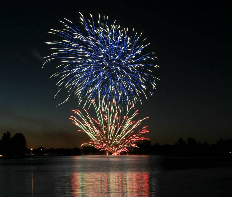 The 3BA Skyworks Spectacular at Lake Wendouree. PICTURE: JEREMY BANNISTER